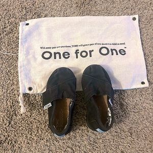 Toms Size 5 Shoes